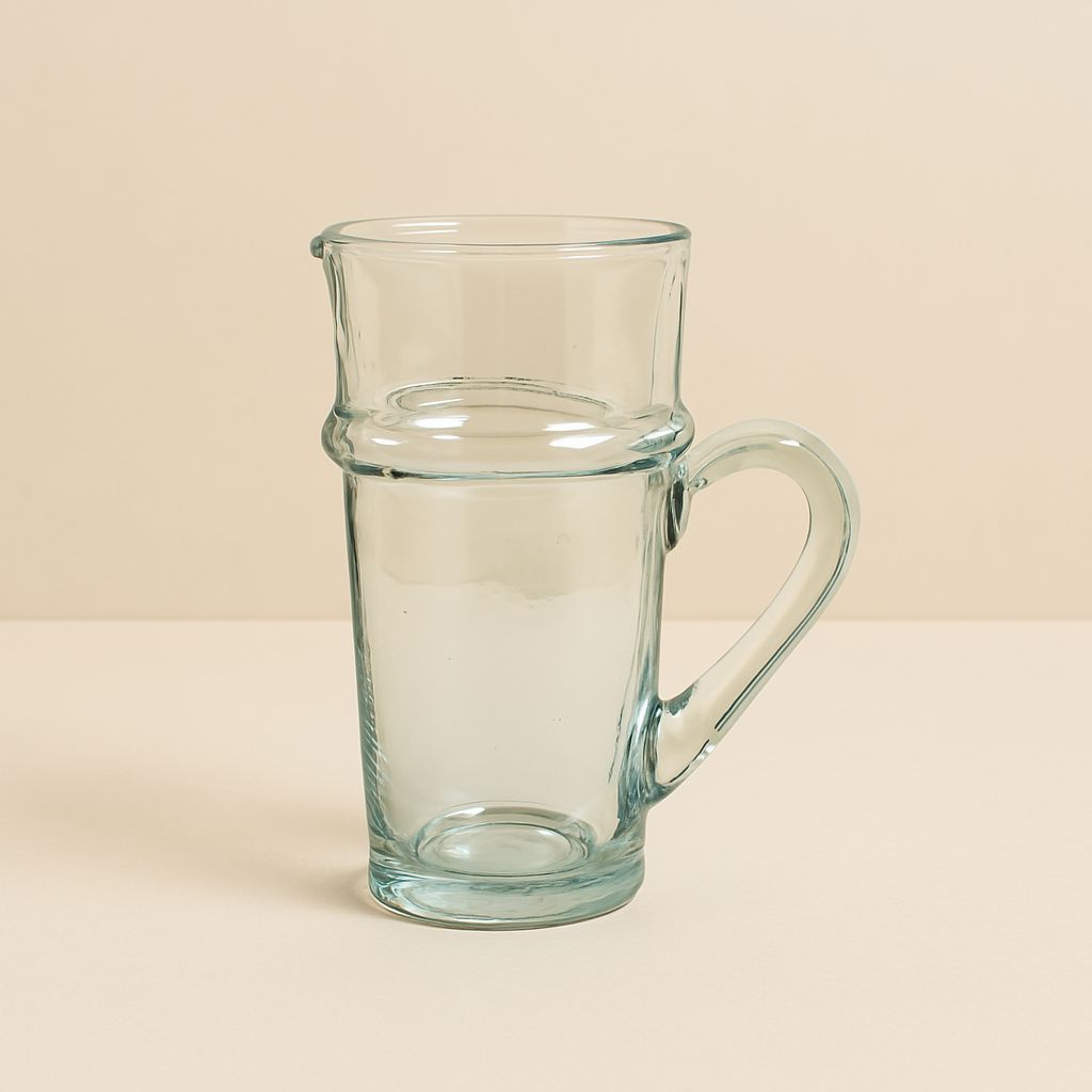 Handgefertigte Karaffe aus Glas – mundgeblasen
